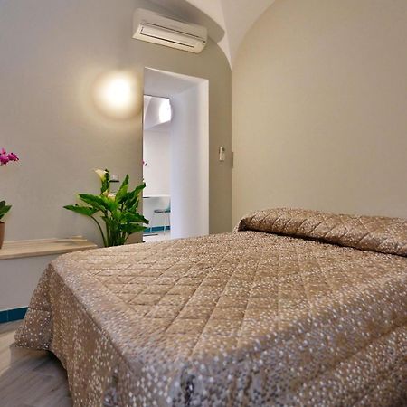 Amalfi Apartments Design Centro Storico Ngoại thất bức ảnh