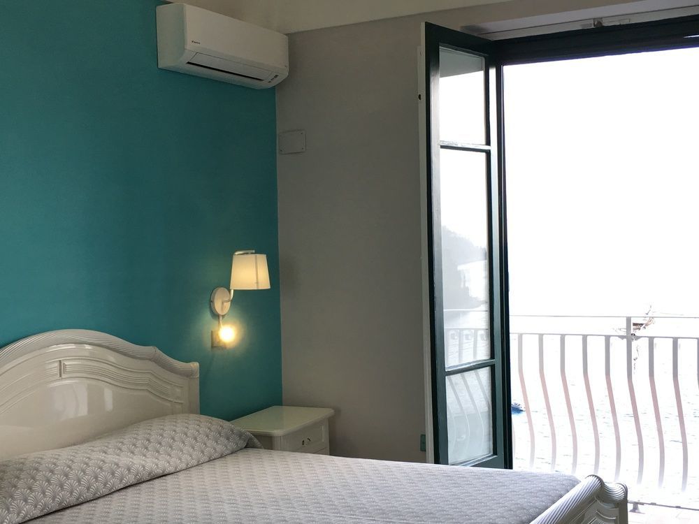 Amalfi Apartments Design Centro Storico Ngoại thất bức ảnh